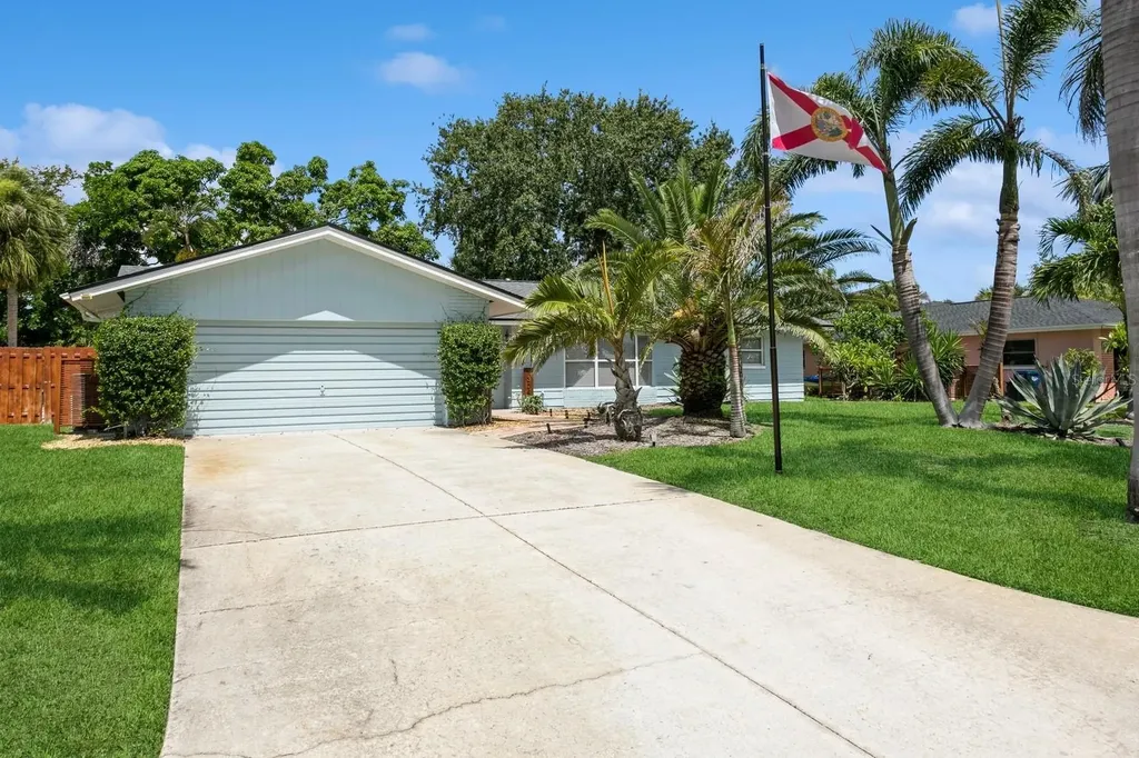 1304 63rd Street NW Bradenton FL 34209