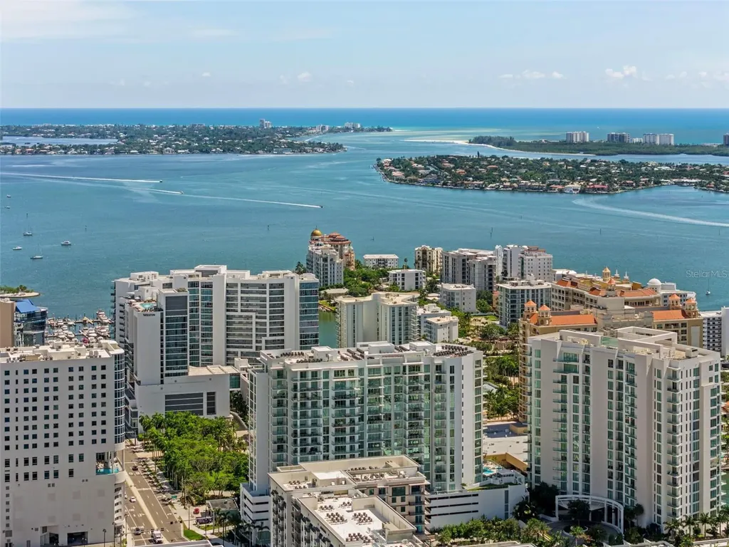 301 Quay Commons Sarasota FL 34236