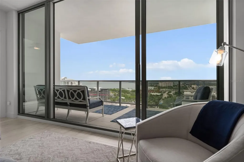 301 Quay Commons Sarasota FL 34236