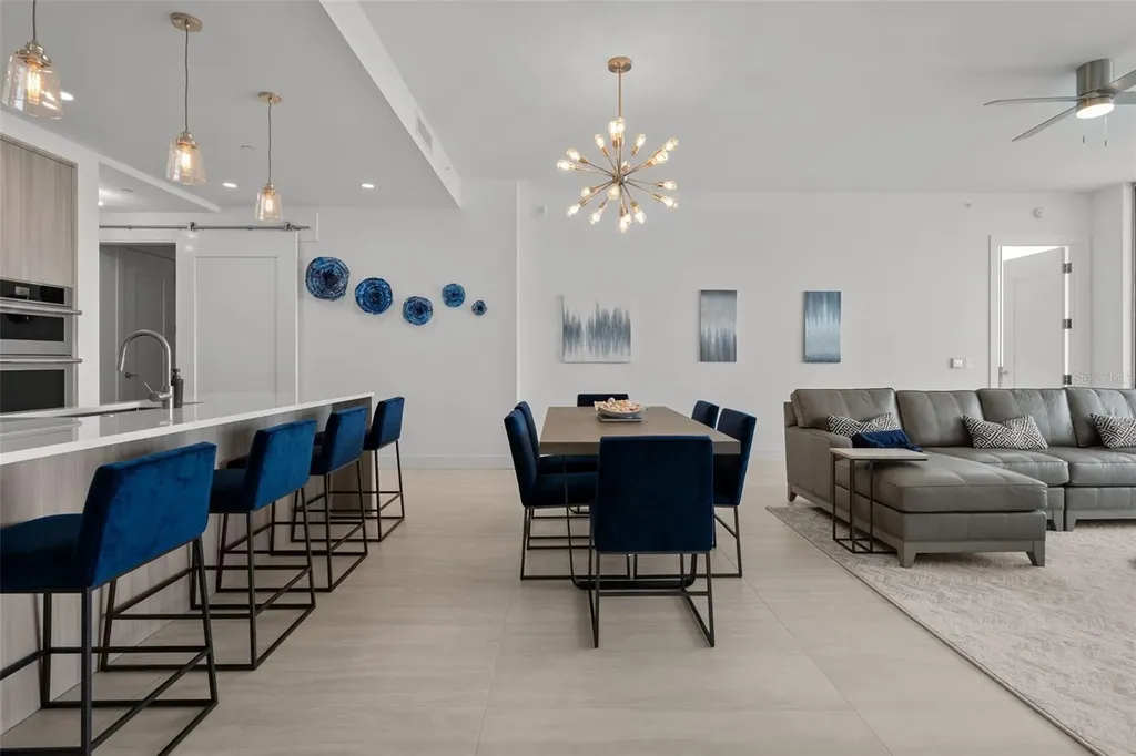 301 Quay Commons Sarasota FL 34236