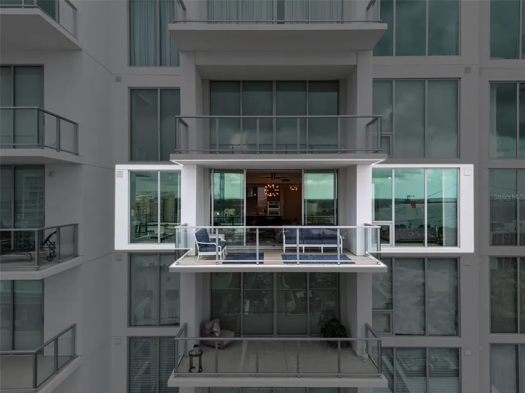301 Quay Commons Sarasota FL 34236