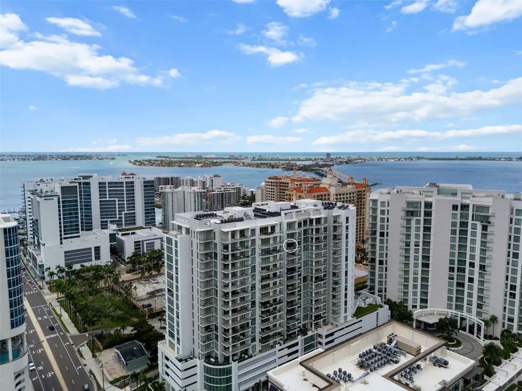 301 Quay Commons Sarasota FL 34236