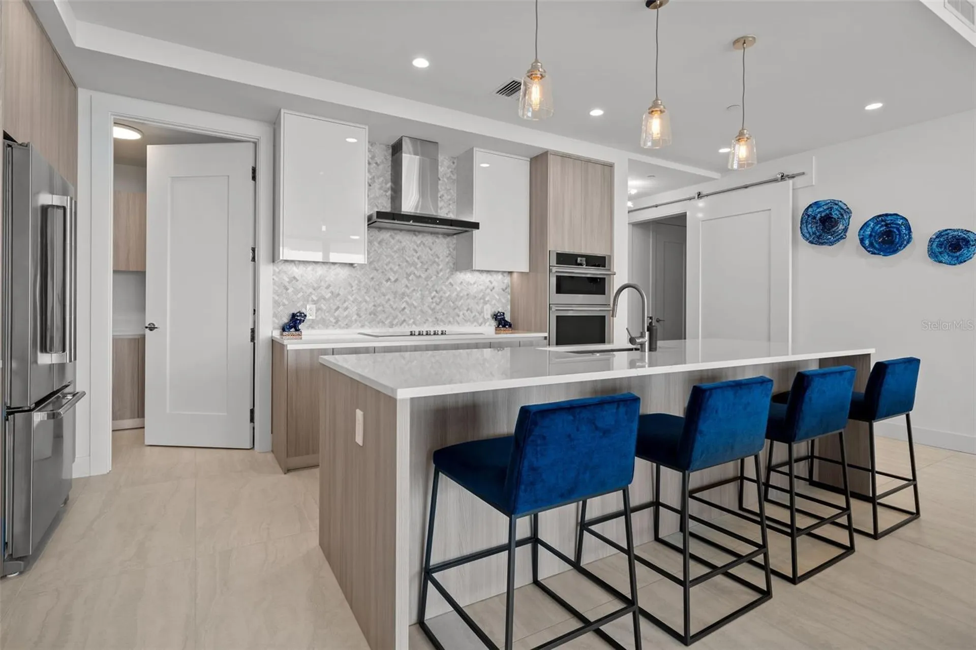 301 Quay Commons Sarasota FL 34236