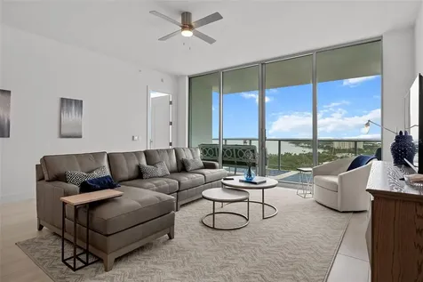 301 Quay Commons Sarasota FL 34236