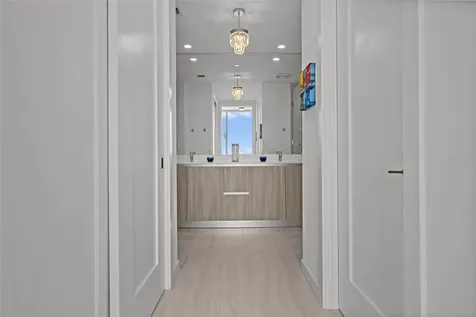 301 Quay Commons Sarasota FL 34236