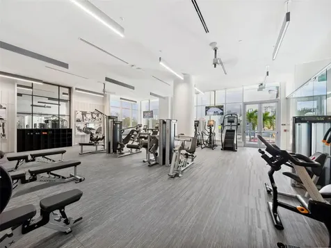 301 Quay Commons Sarasota FL 34236
