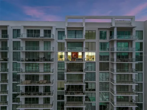 301 Quay Commons Sarasota FL 34236