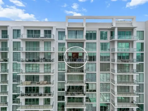 301 Quay Commons Sarasota FL 34236