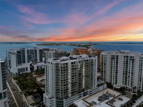 301 Quay Commons Sarasota FL 34236