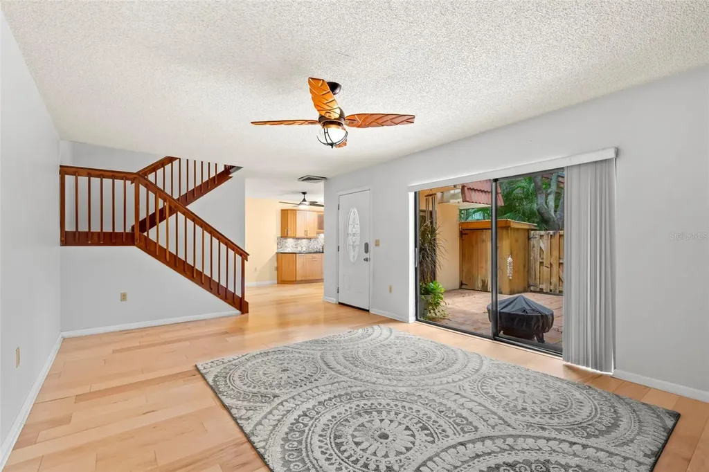2712 12th Court Palm Harbor FL 34684