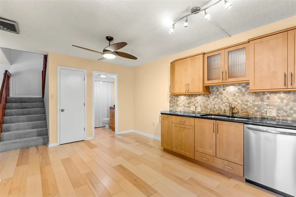 2712 12th Court Palm Harbor FL 34684
