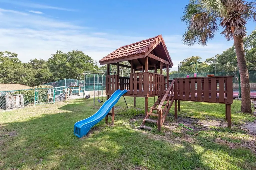 2712 12th Court Palm Harbor FL 34684