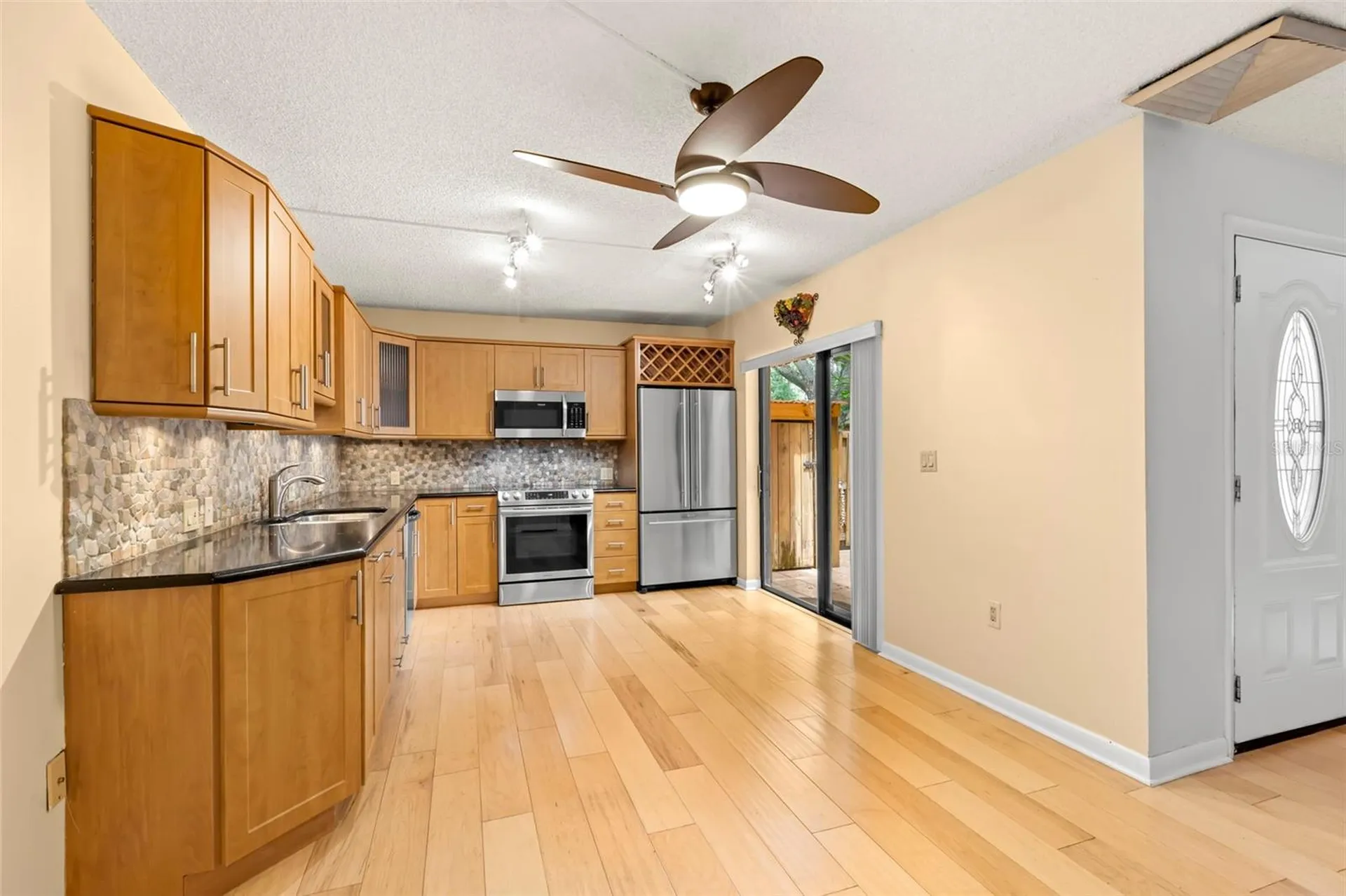 2712 12th Court Palm Harbor FL 34684