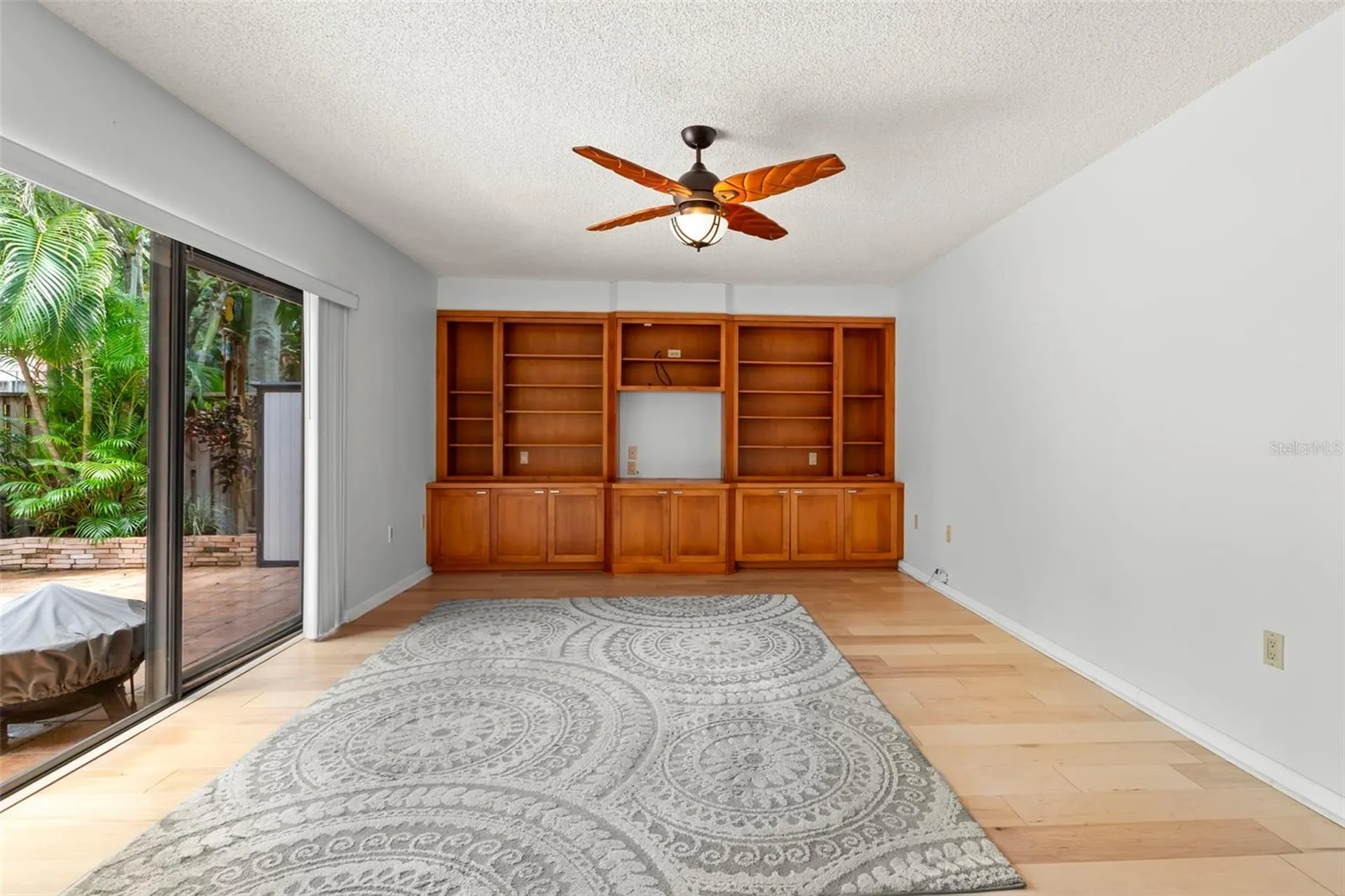 2712 12th Court Palm Harbor FL 34684