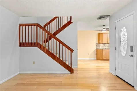 2712 12th Court Palm Harbor FL 34684