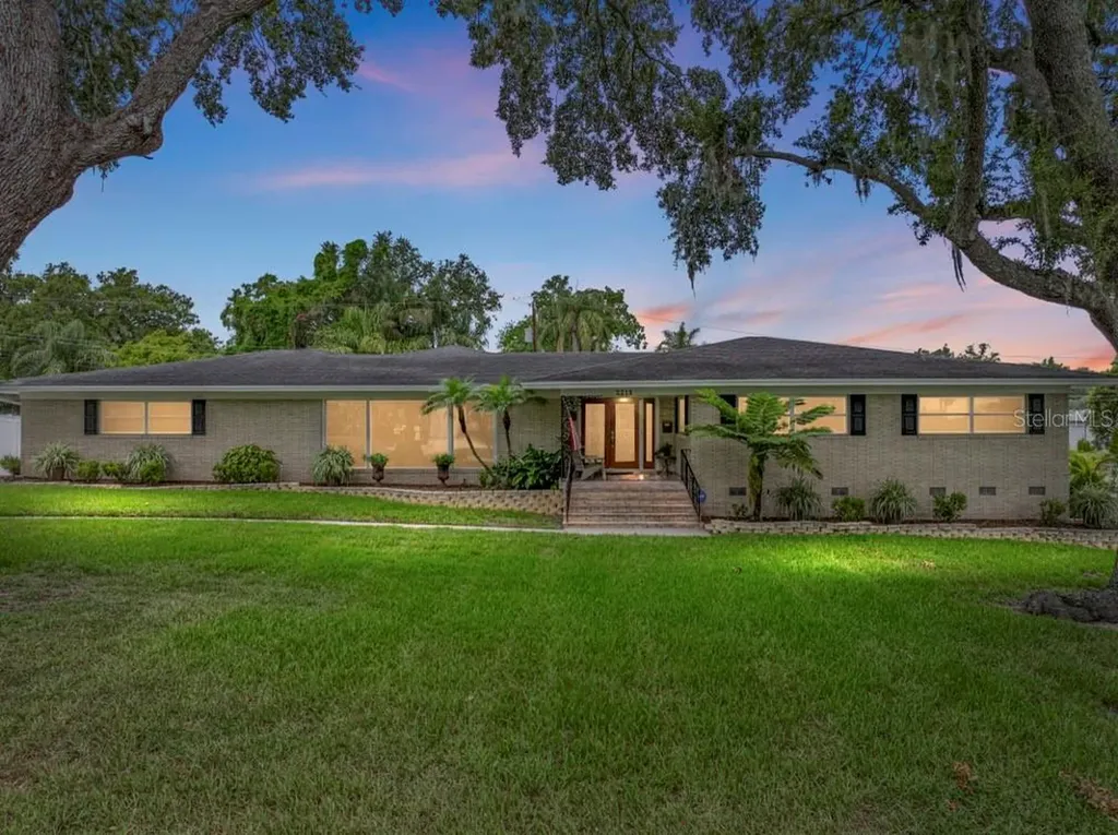 2213 Woodbine Avenue Lakeland FL 33803