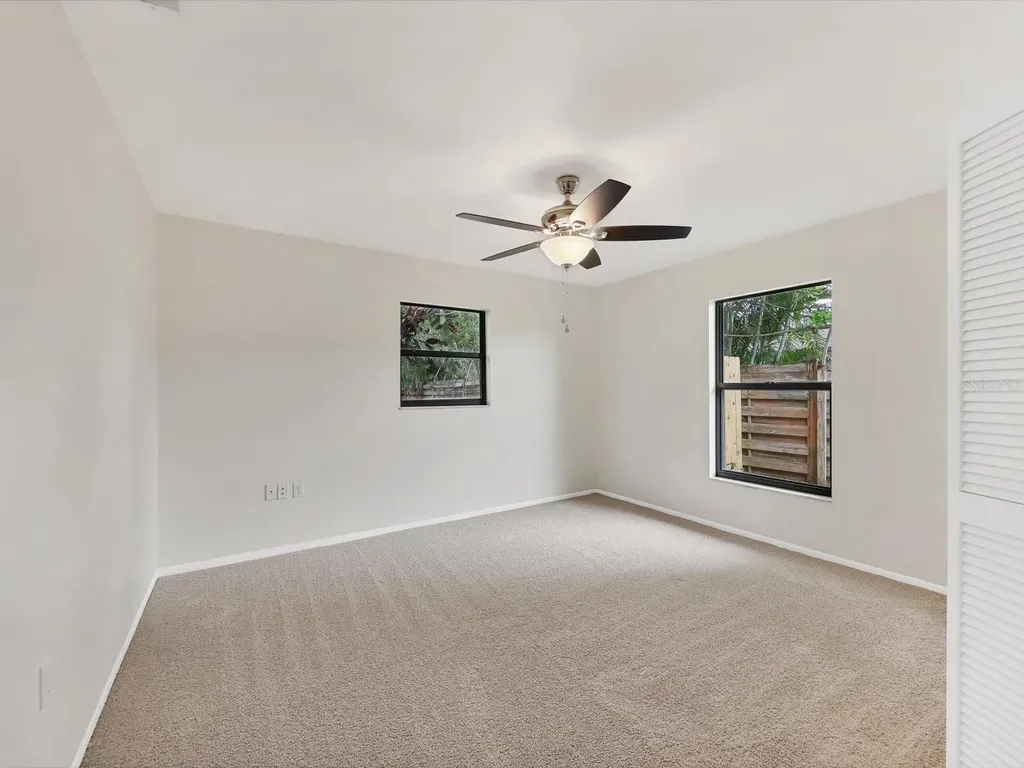 2102 Country Meadows Place Sarasota FL 34235
