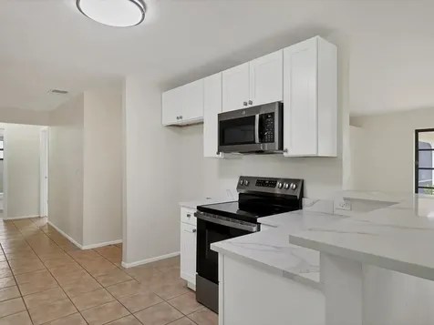 2102 Country Meadows Place Sarasota FL 34235