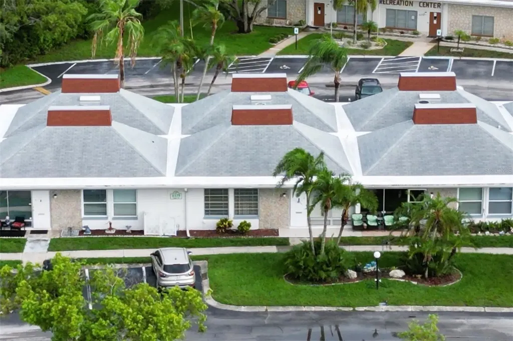 4329 Tahitian Gardens Circle Holiday FL 34691