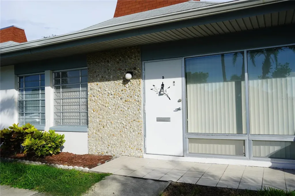 4329 Tahitian Gardens Circle Holiday FL 34691