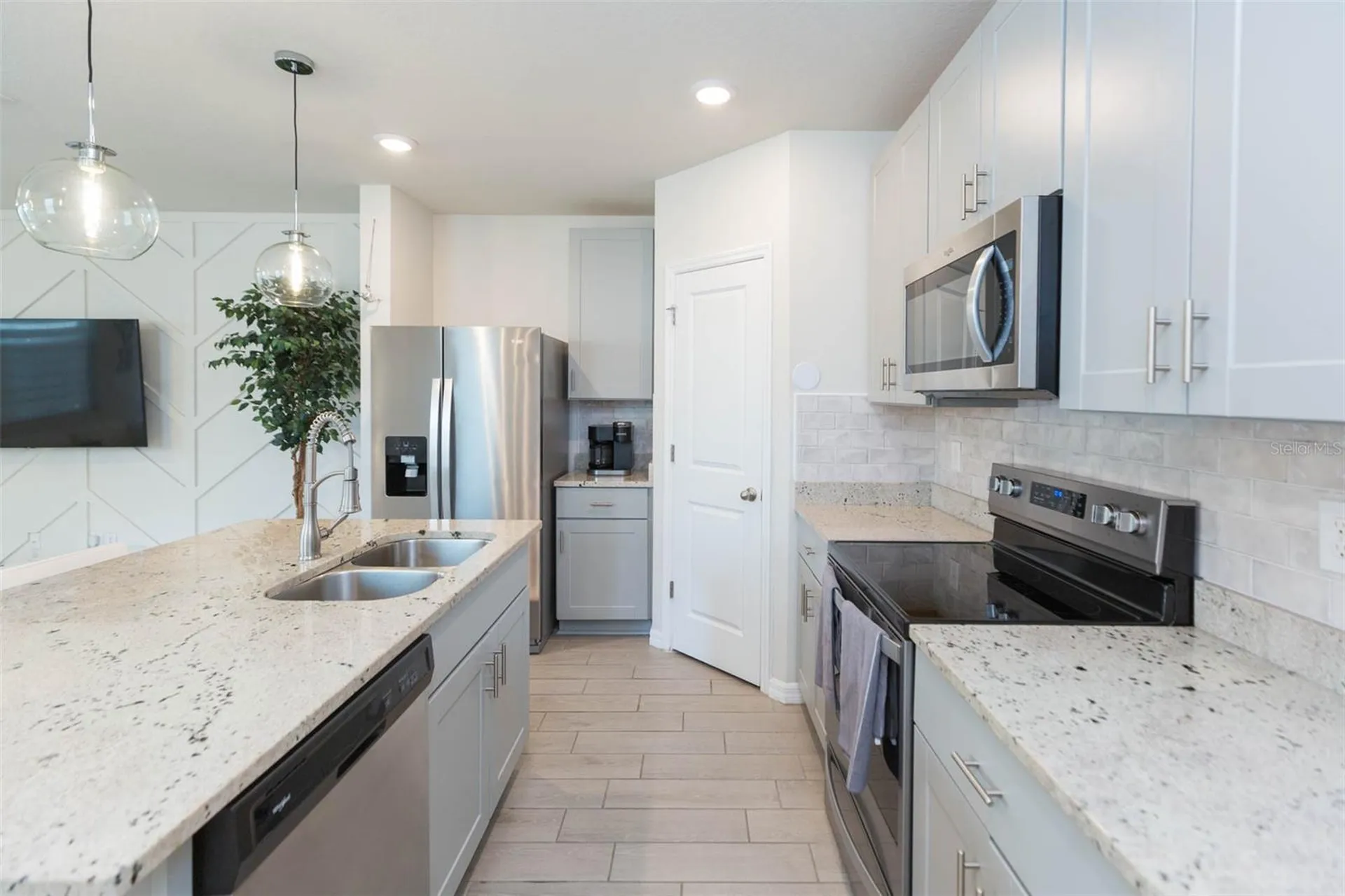 2760 Emory Sound Place Brandon FL 33510