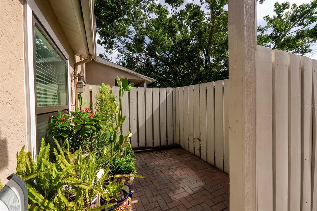 1554 Tallywood Drive Sarasota FL 34237