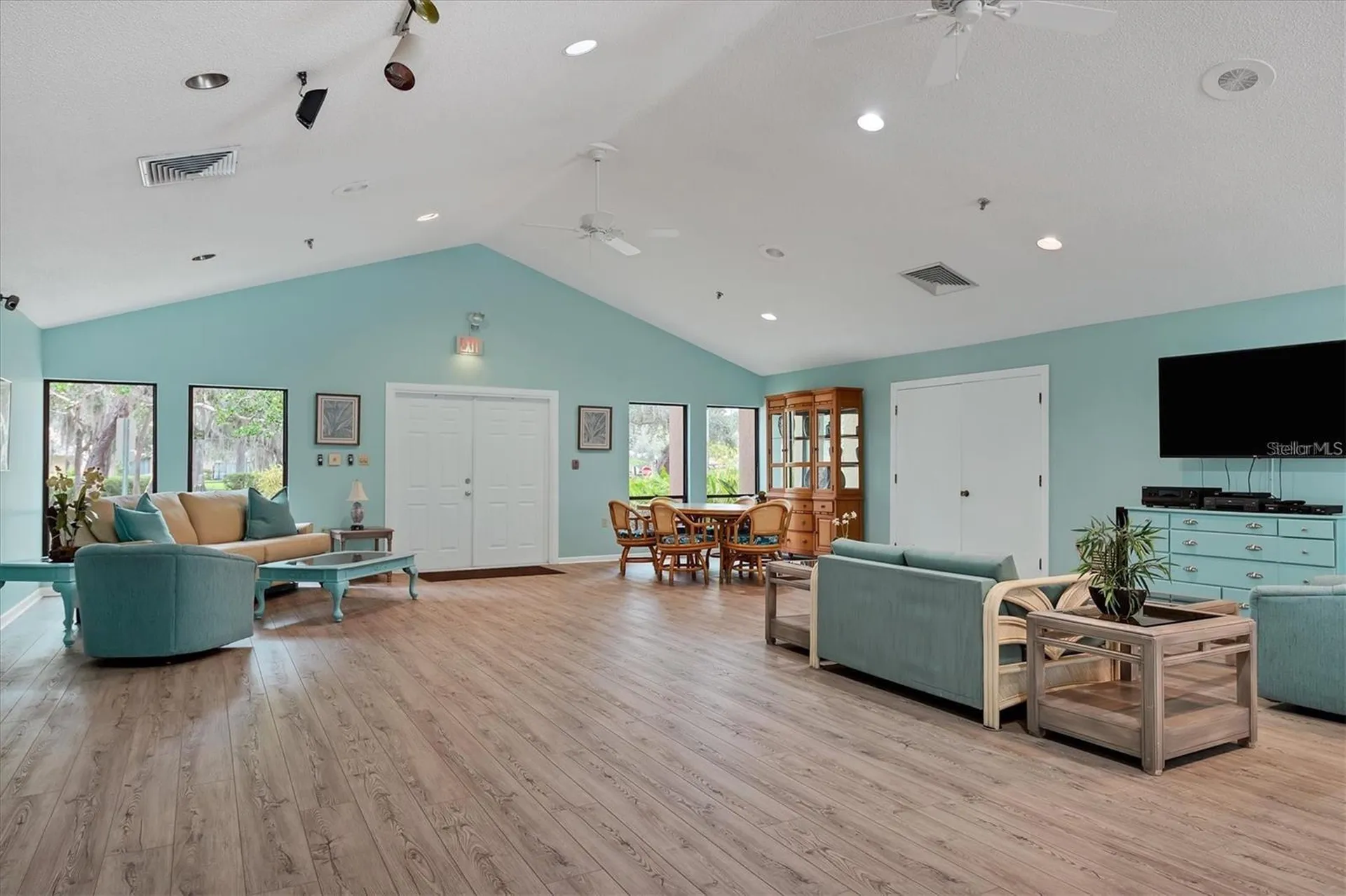 1554 Tallywood Drive Sarasota FL 34237