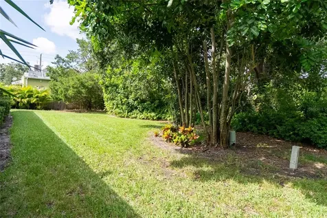 1554 Tallywood Drive Sarasota FL 34237