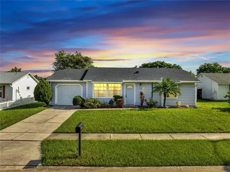 1533 Elmwood Avenue Kissimmee FL 34744