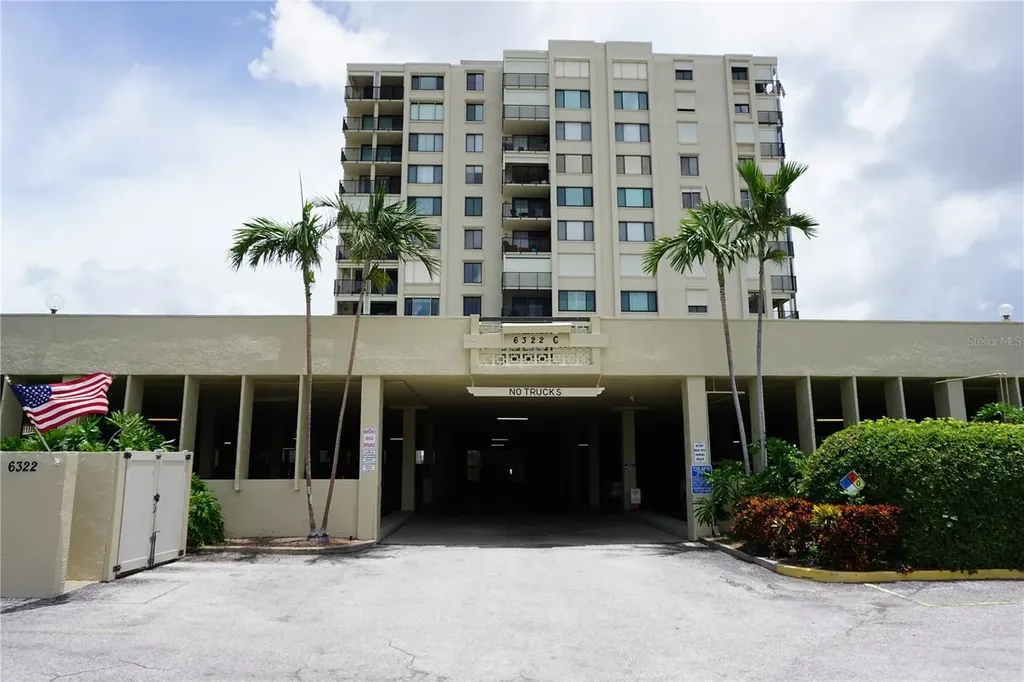 6322 Palma Del Mar Boulevard S St Petersburg FL 33715