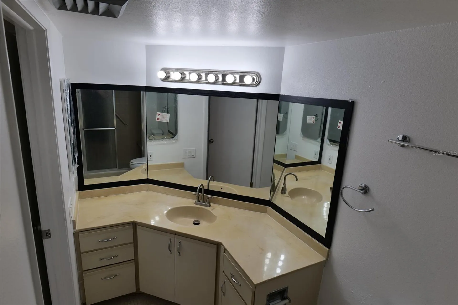 2333 Feather Sound Drive Clearwater FL 33762