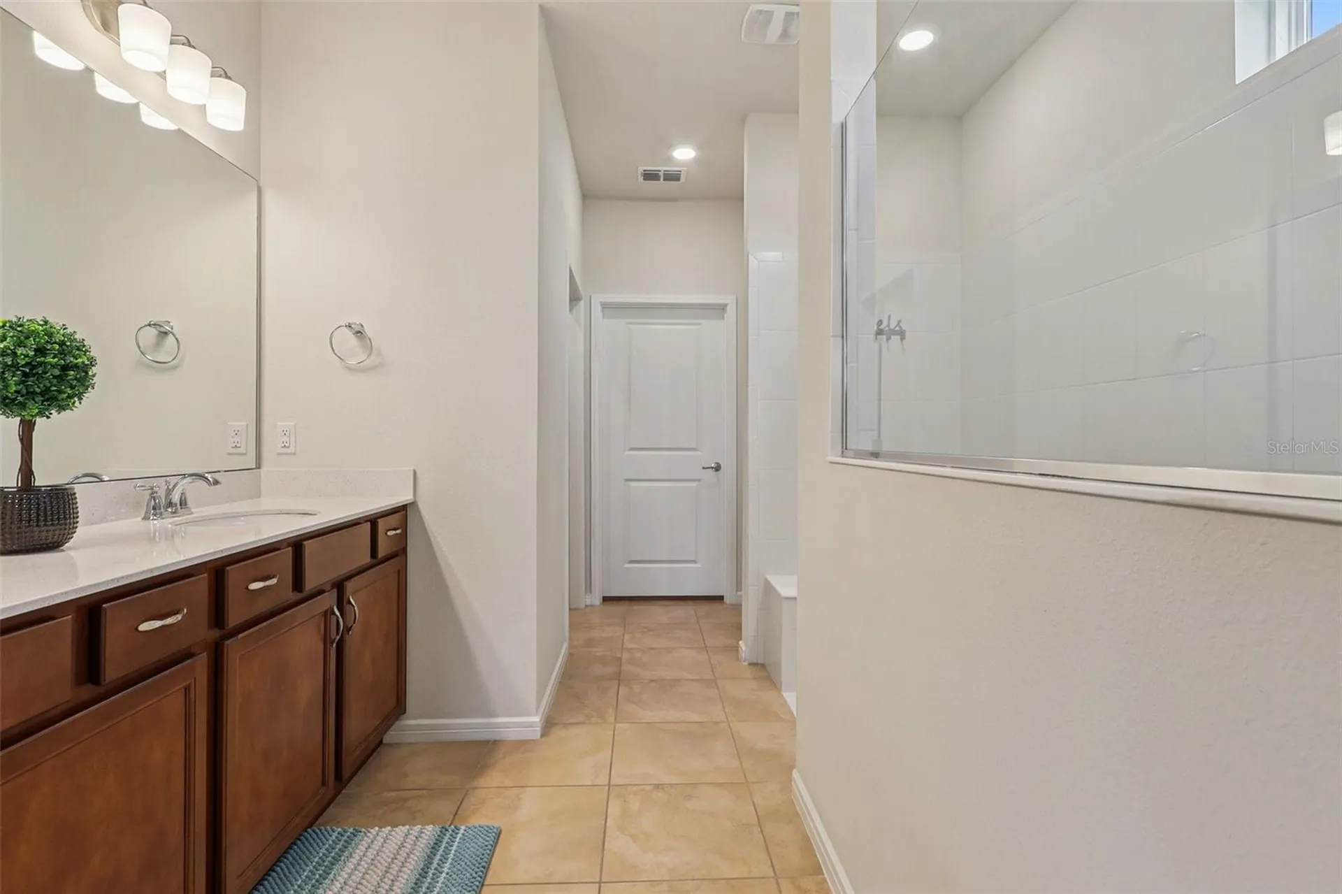 2015 Spring Shower Circle Kissimmee FL 34744