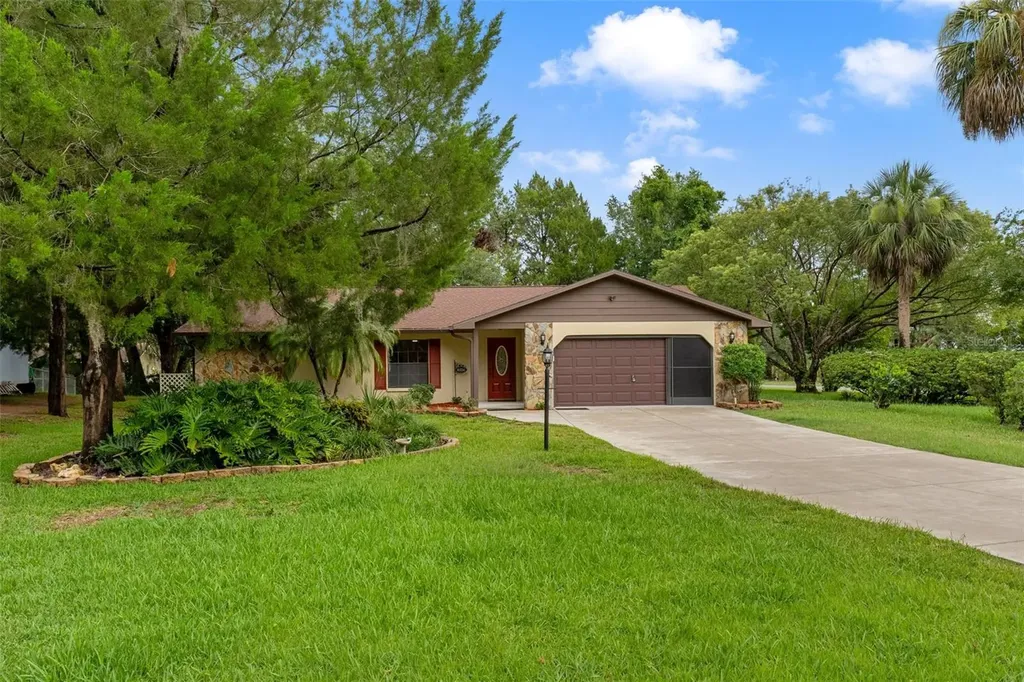 4856 S Driftwood Way Homosassa FL 34448