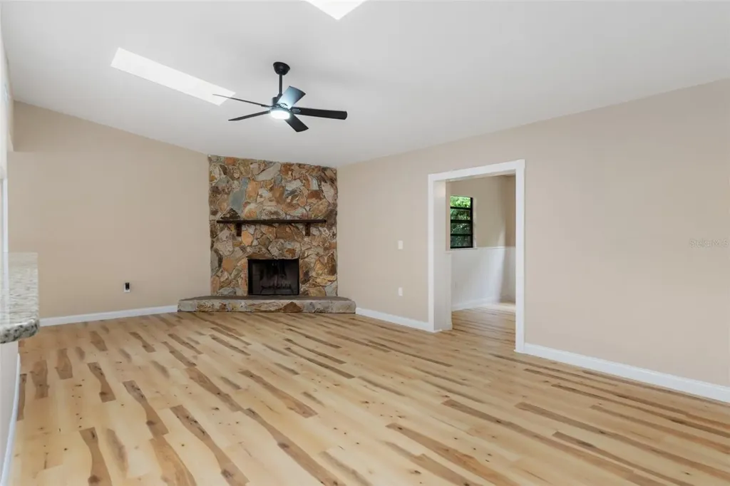 4856 S Driftwood Way Homosassa FL 34448