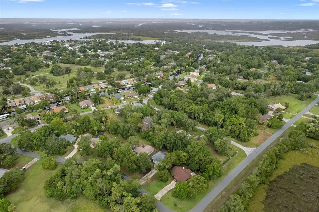 4856 S Driftwood Way Homosassa FL 34448