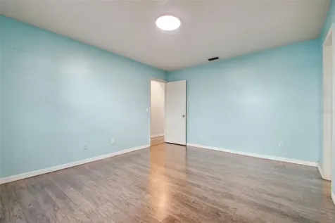 7908 George Washington Lane Tampa FL 33637