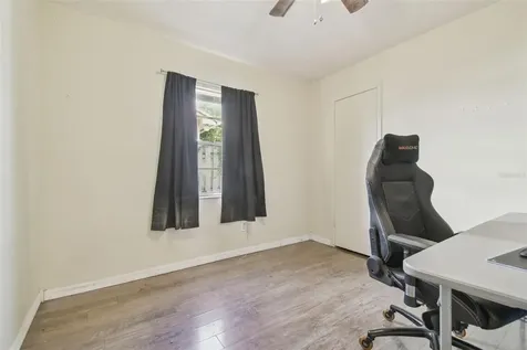 7908 George Washington Lane Tampa FL 33637