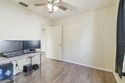 7908 George Washington Lane Tampa FL 33637