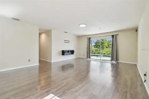 7908 George Washington Lane Tampa FL 33637