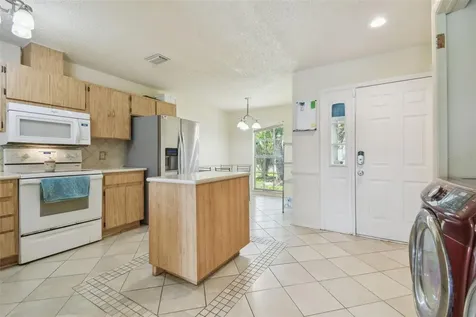 7908 George Washington Lane Tampa FL 33637