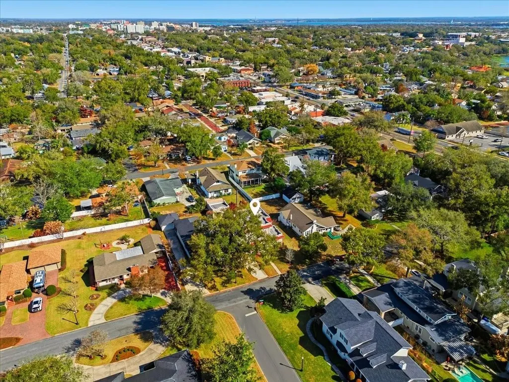 207 W Maxwell Street Lakeland FL 33803