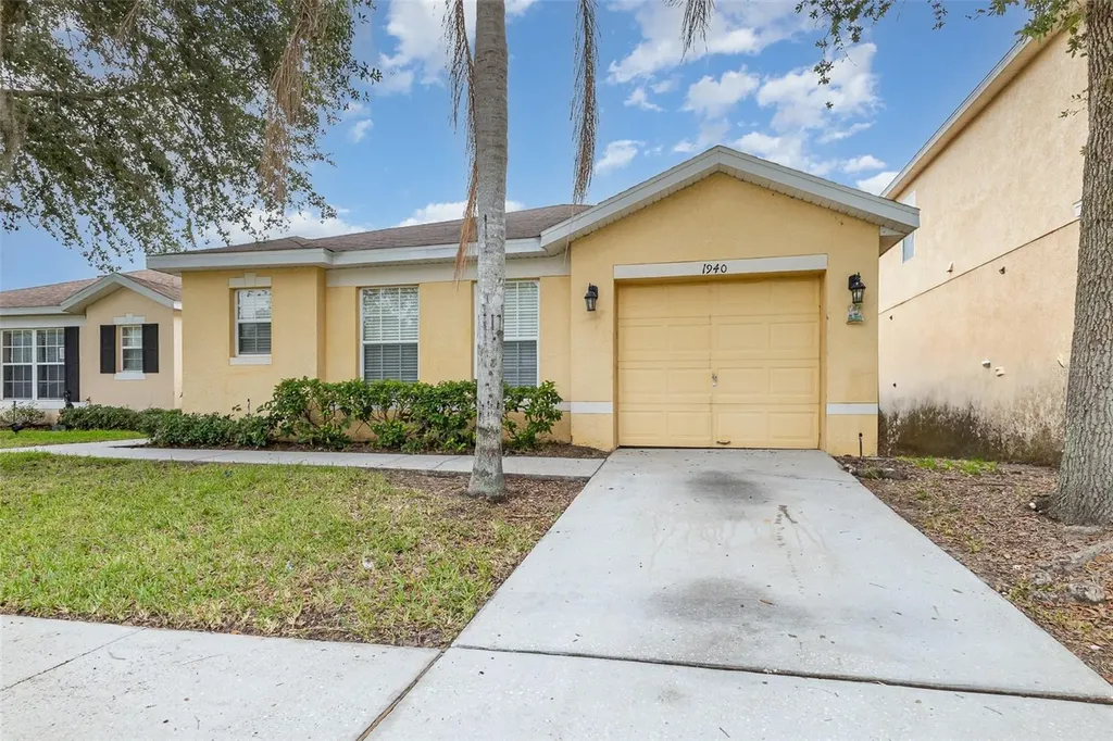 1940 Royal Ridge Drive Davenport FL 33896
