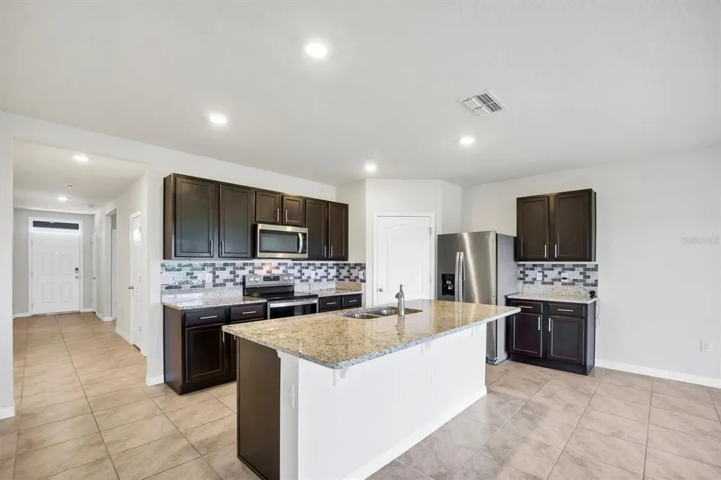 1596 Leamington Lane Winter Haven FL 33884