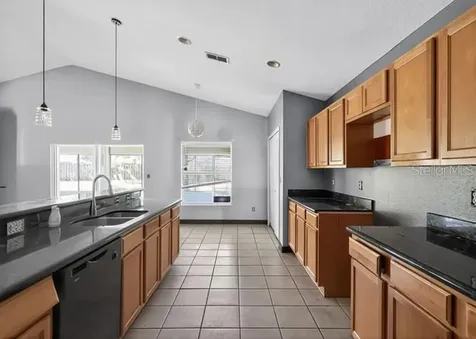 2016 Newtown Road Groveland FL 34736
