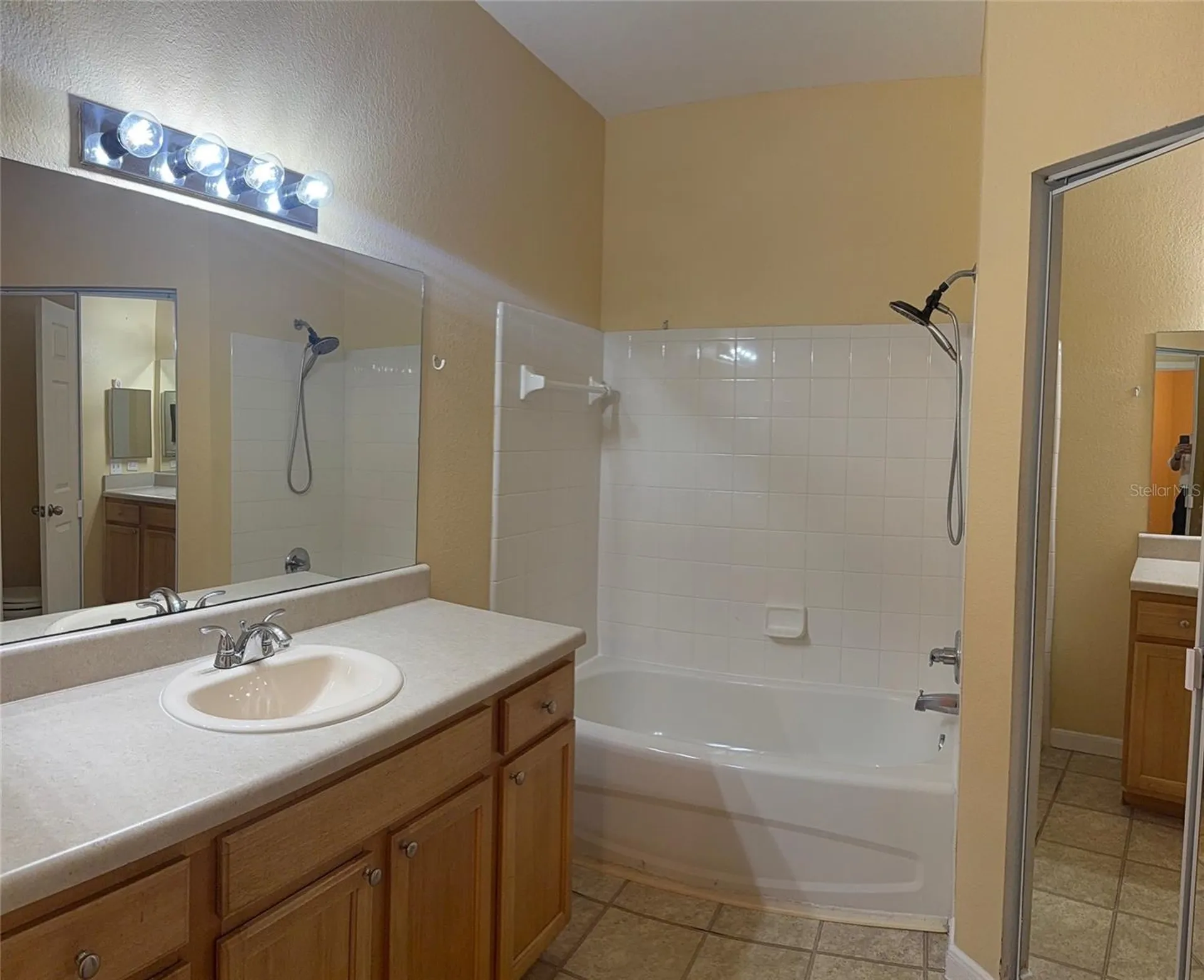 9093 Lee Vista Boulevard Orlando FL 32829