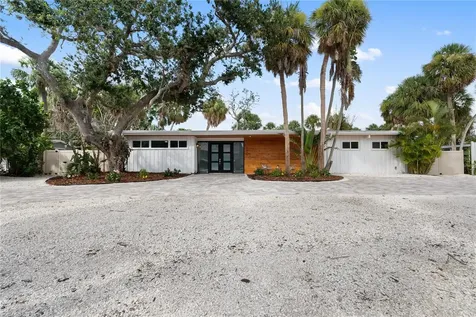 4879 Commonwealth Drive Sarasota FL 34242