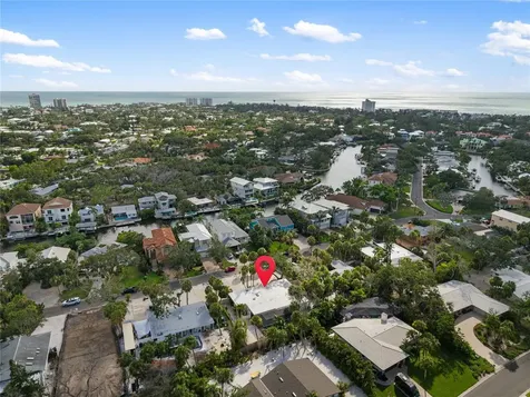 4879 Commonwealth Drive Sarasota FL 34242