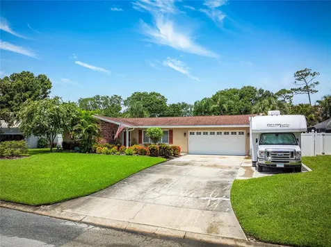 1132 Gershwin Drive Largo FL 33771