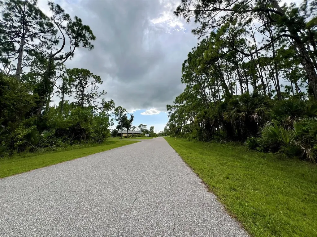 13232 Finkle Avenue Port Charlotte FL 33981
