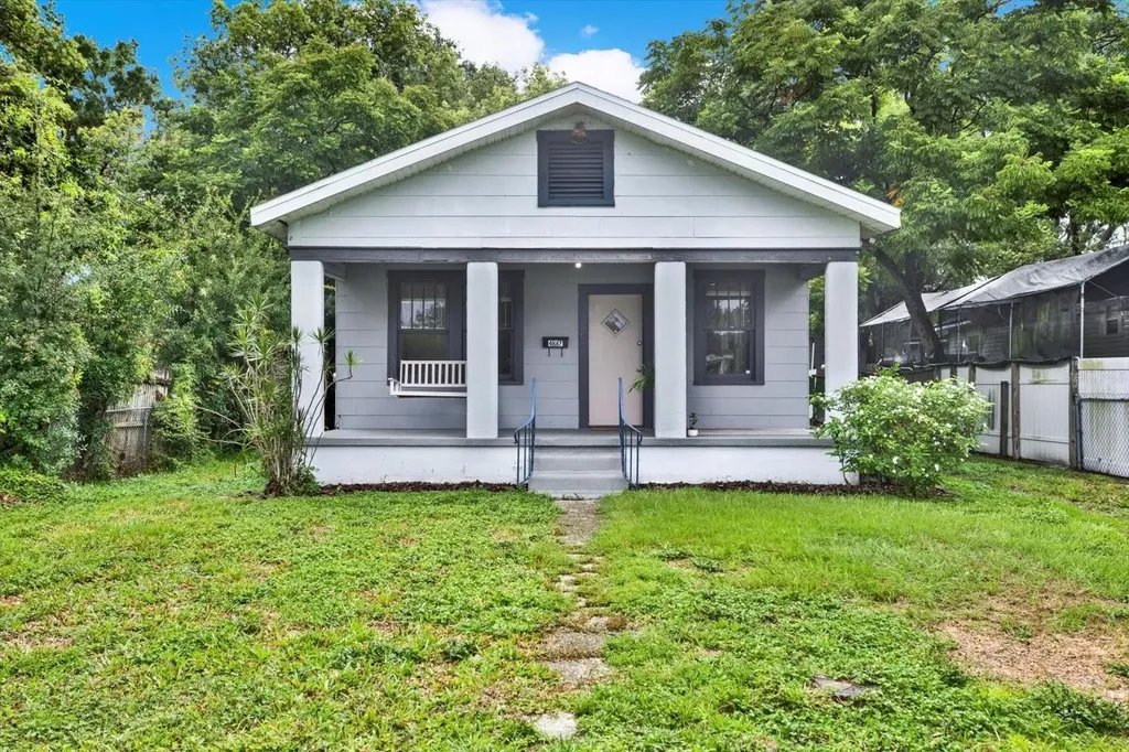 407 W North Bay Street Tampa FL 33603